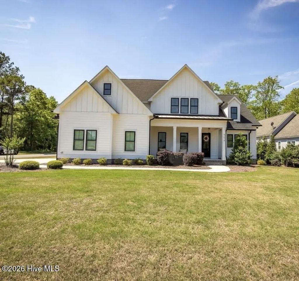 9274 Fallen Pear Lane Ne, Leland