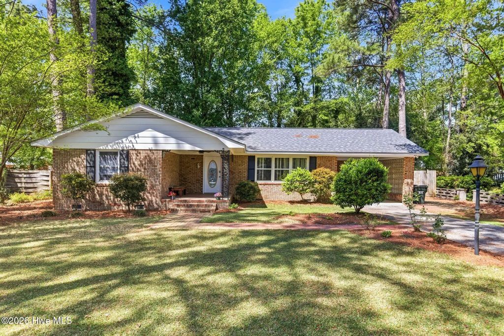 235 Oak Street, Wallace