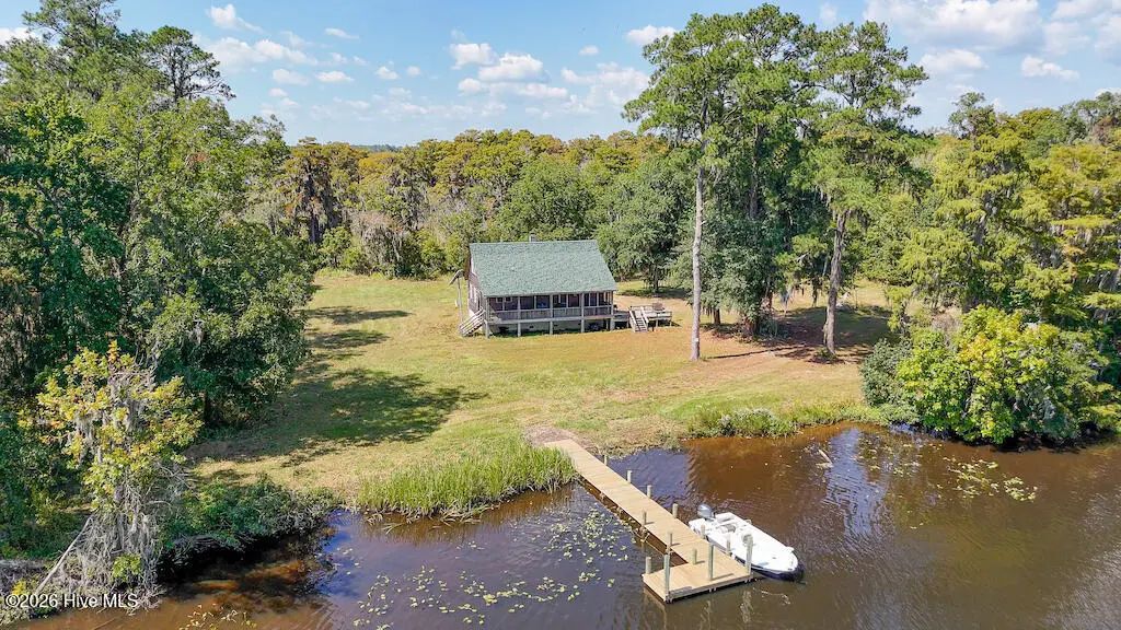 100 Hog Island, New Bern