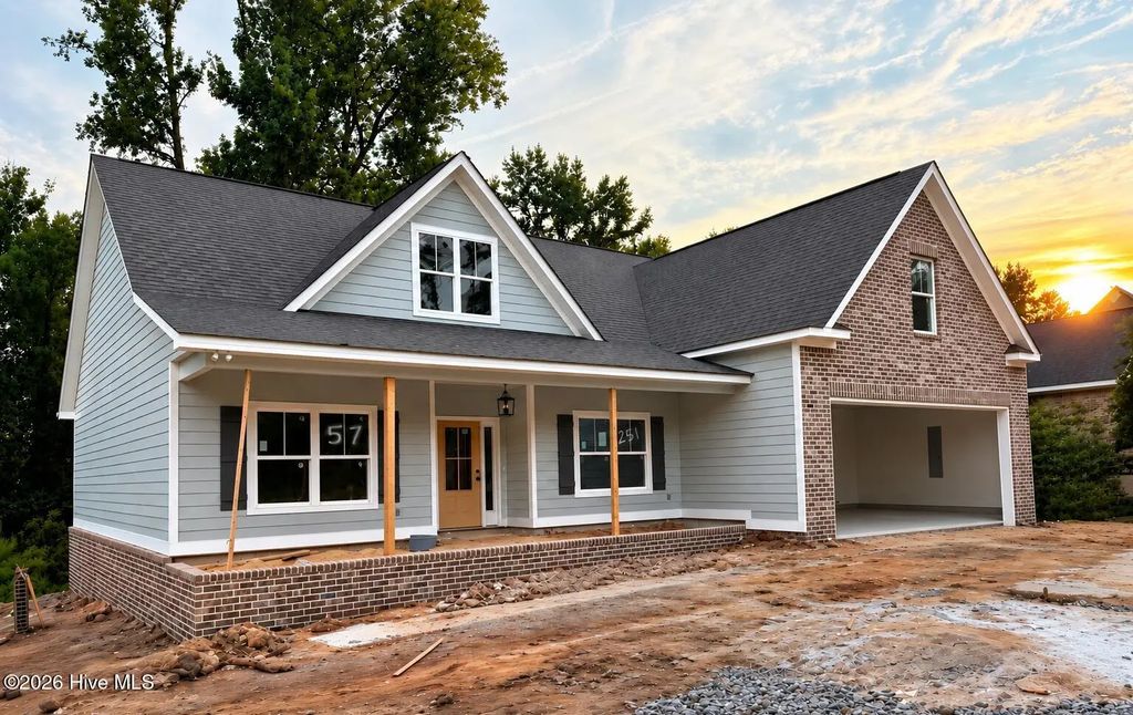 251 Oakbrook Drive, North Augusta