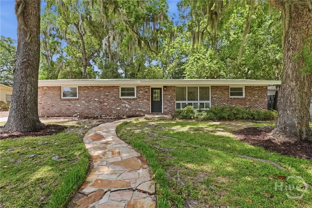 318 Briarcliff Circle, Savannah