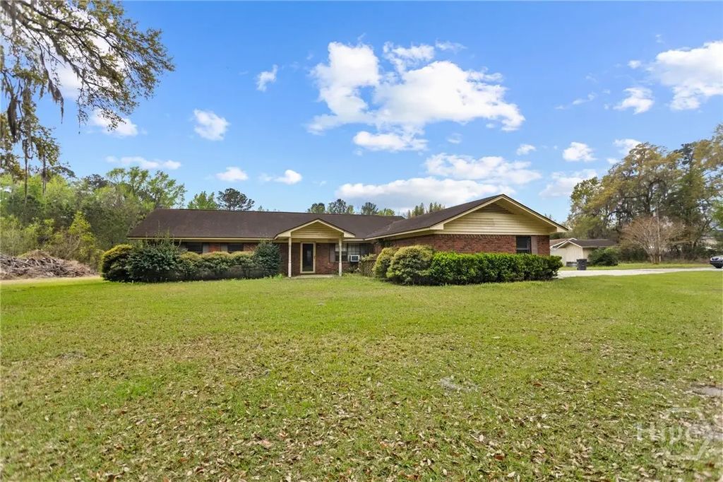 160 Hall Street, Hinesville