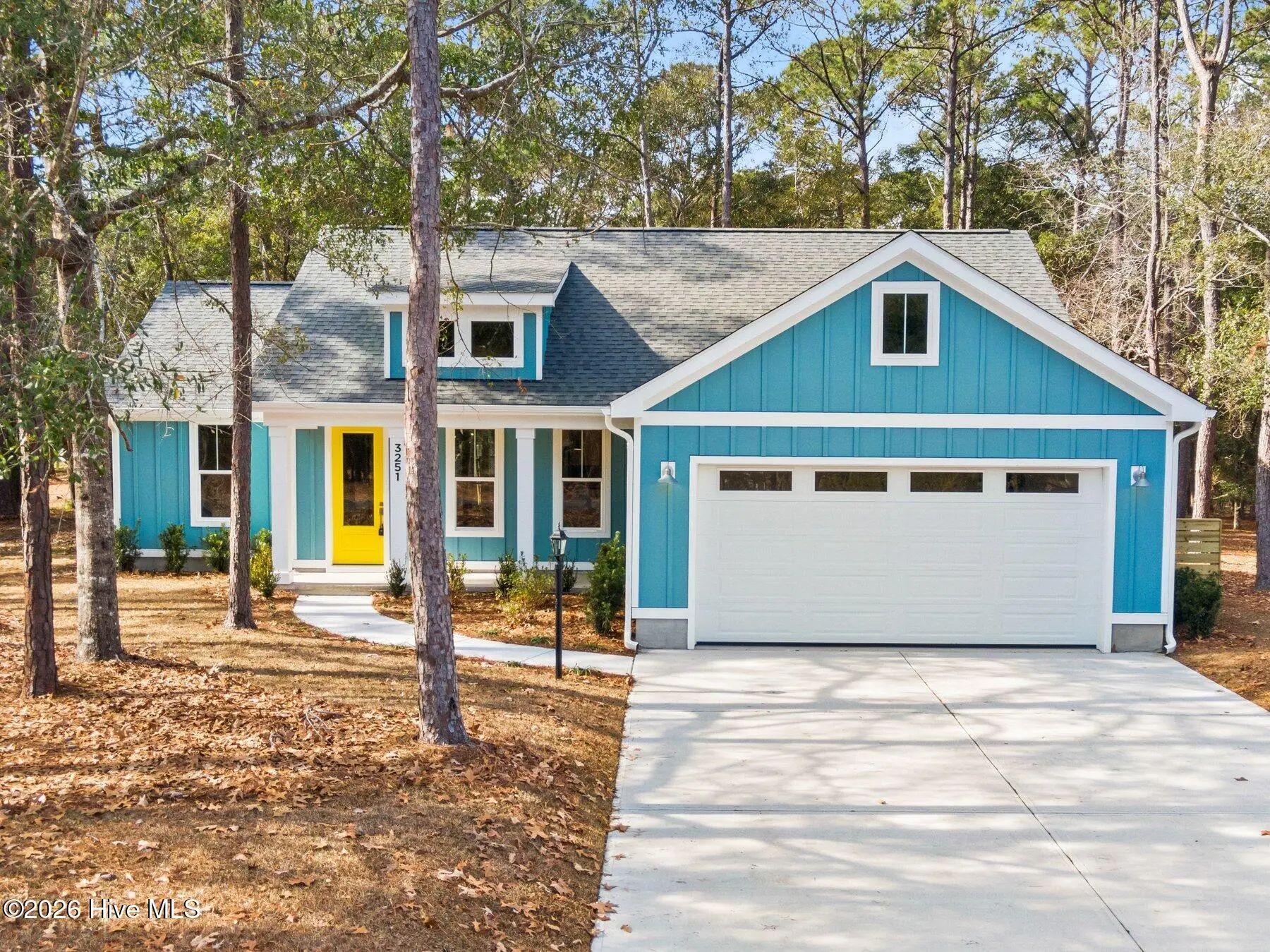 3251 Island Drive Se, Bolivia
