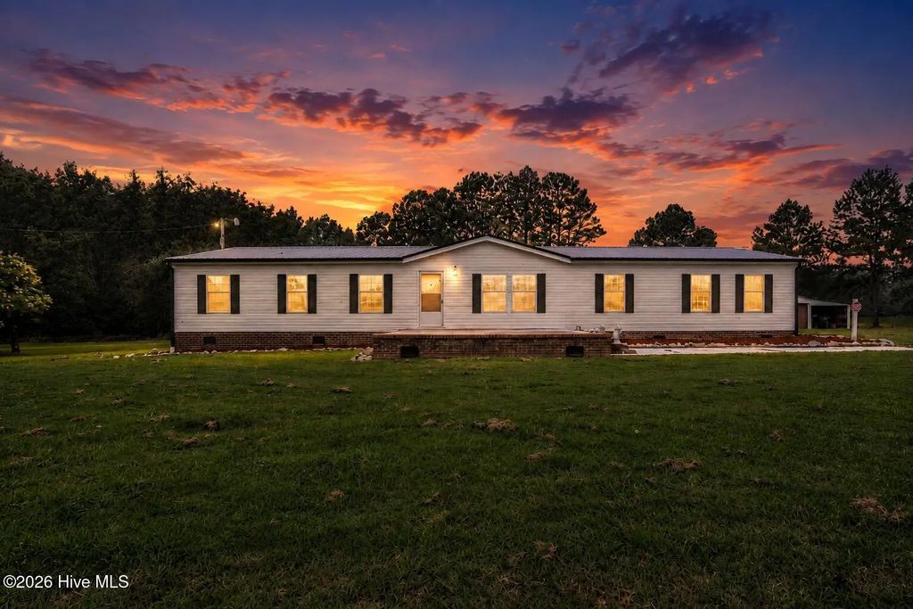 4957 Elm City Road S, Elm City