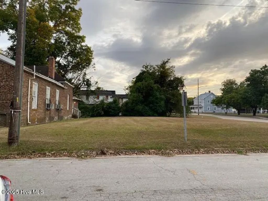 0 E 7th Street, Washington