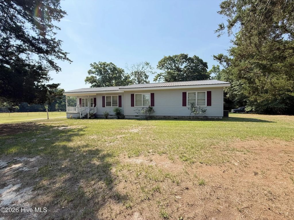 2301 S Nc 903 Highway, Magnolia