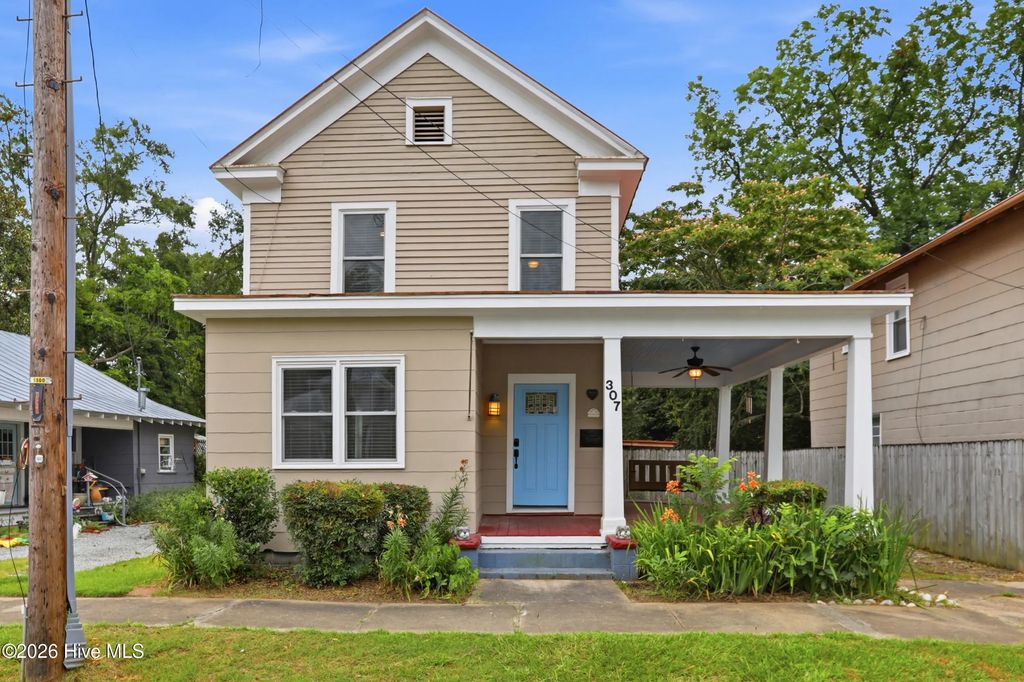307 Avenue B, New Bern