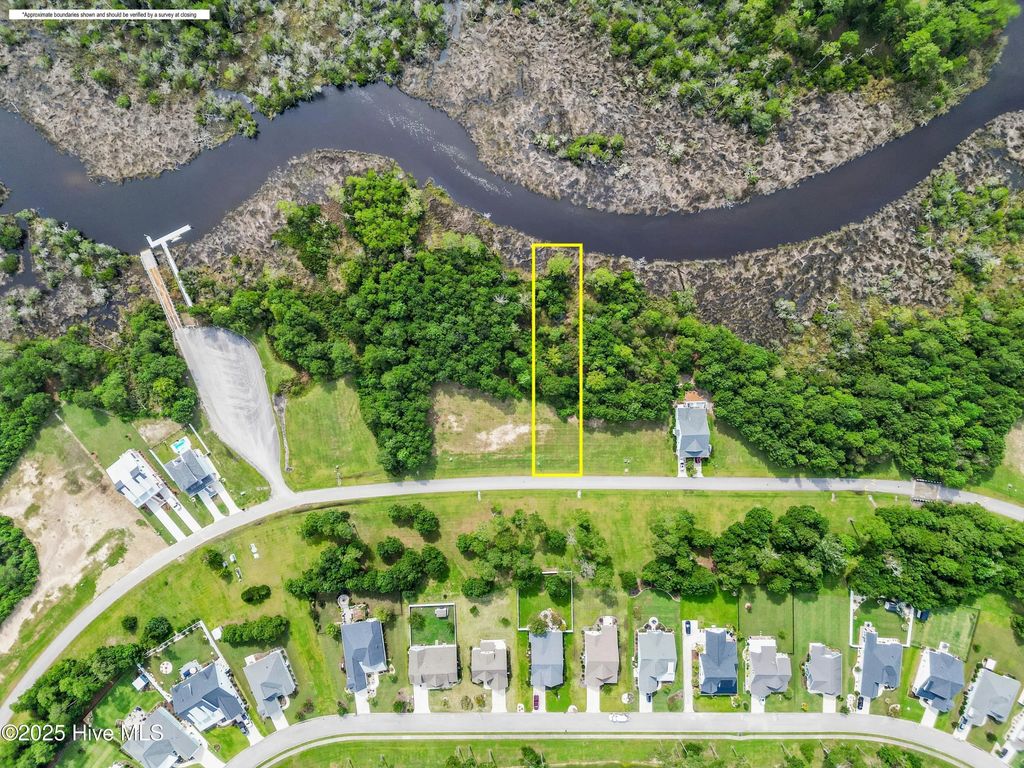 240 Kings Creek Crossing, Hampstead