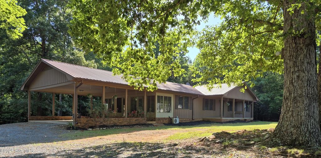 390 Low Water Bridge Road, Troy