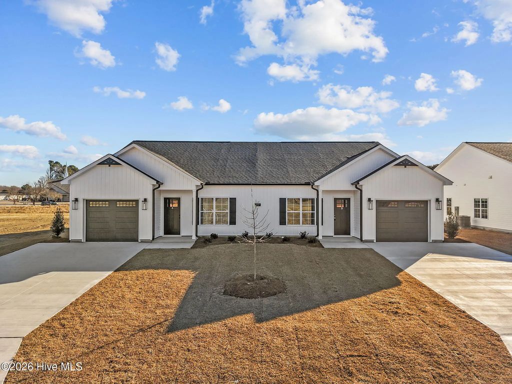 117 Lady O Drive B, Greenville