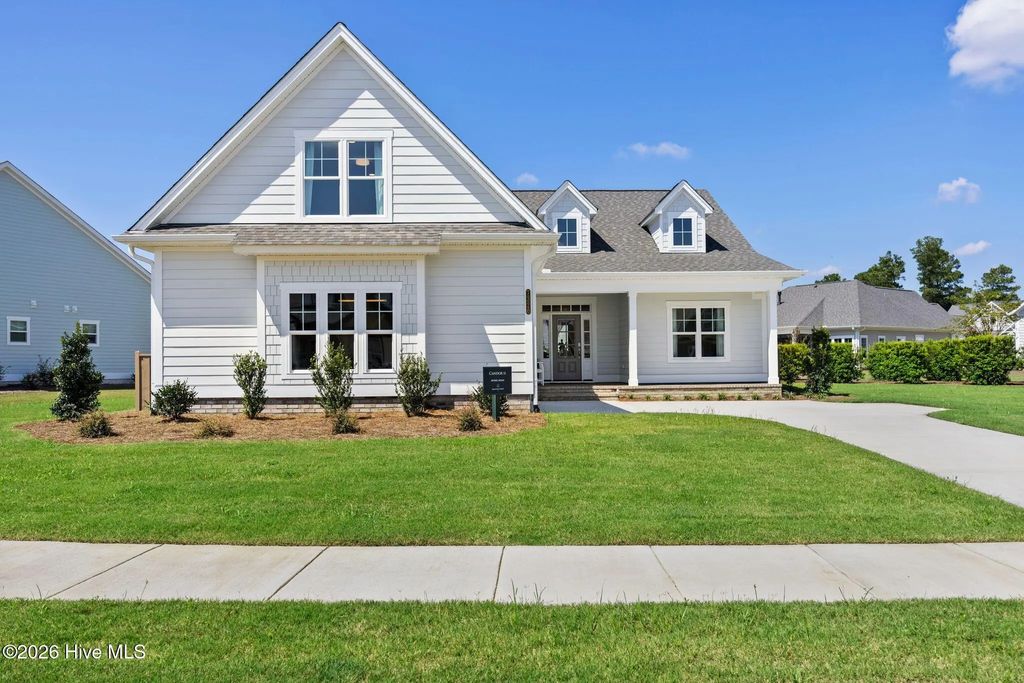 7326 Foxbriar Drive, Leland