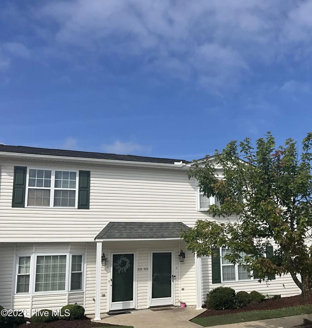 1222 Cross Creek Circle W9, Greenville