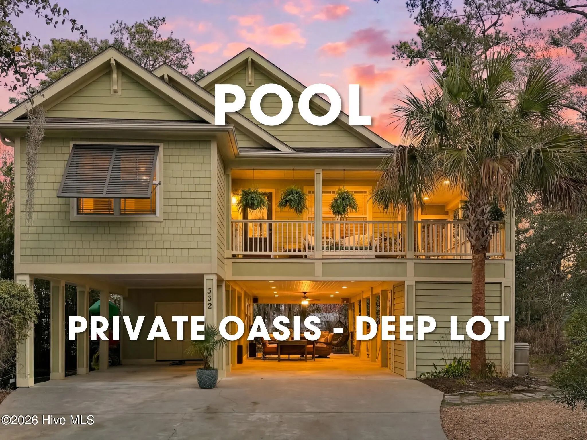 332 Ne 40th Street, Oak Island