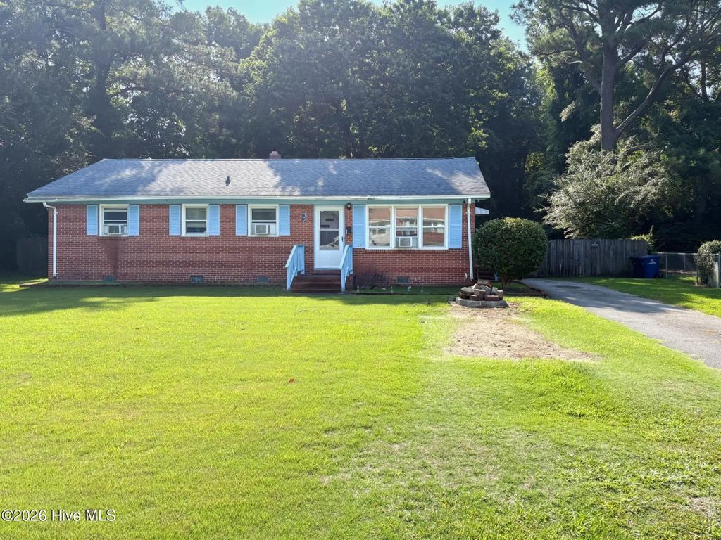 110 Long Acres Drive, Jacksonville