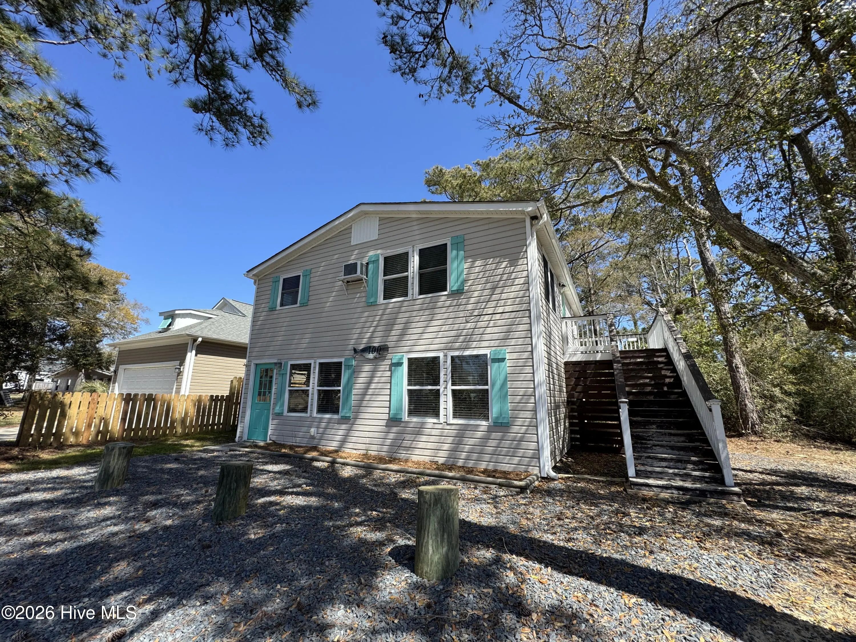 100 Ne 43rd Street # 2, Oak Island
