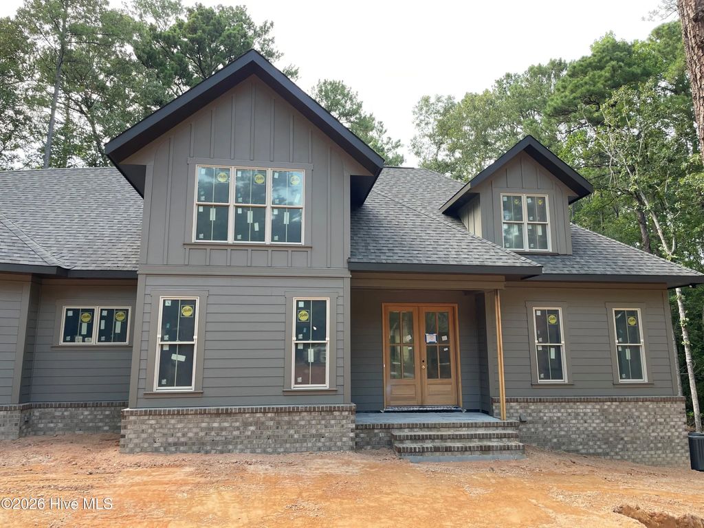 3 Hemlock Court, Pinehurst