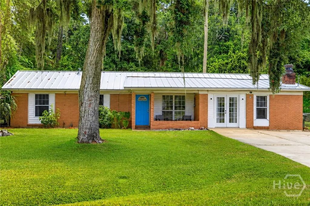 802 Walthour Road, Savannah