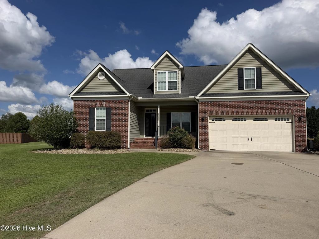 2318 Spinnaker Court, Greenville