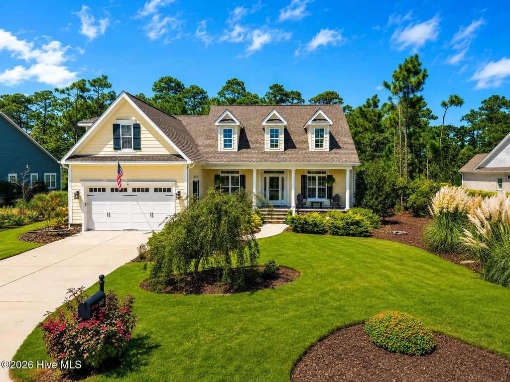 2565 Shell Bark Court, Southport