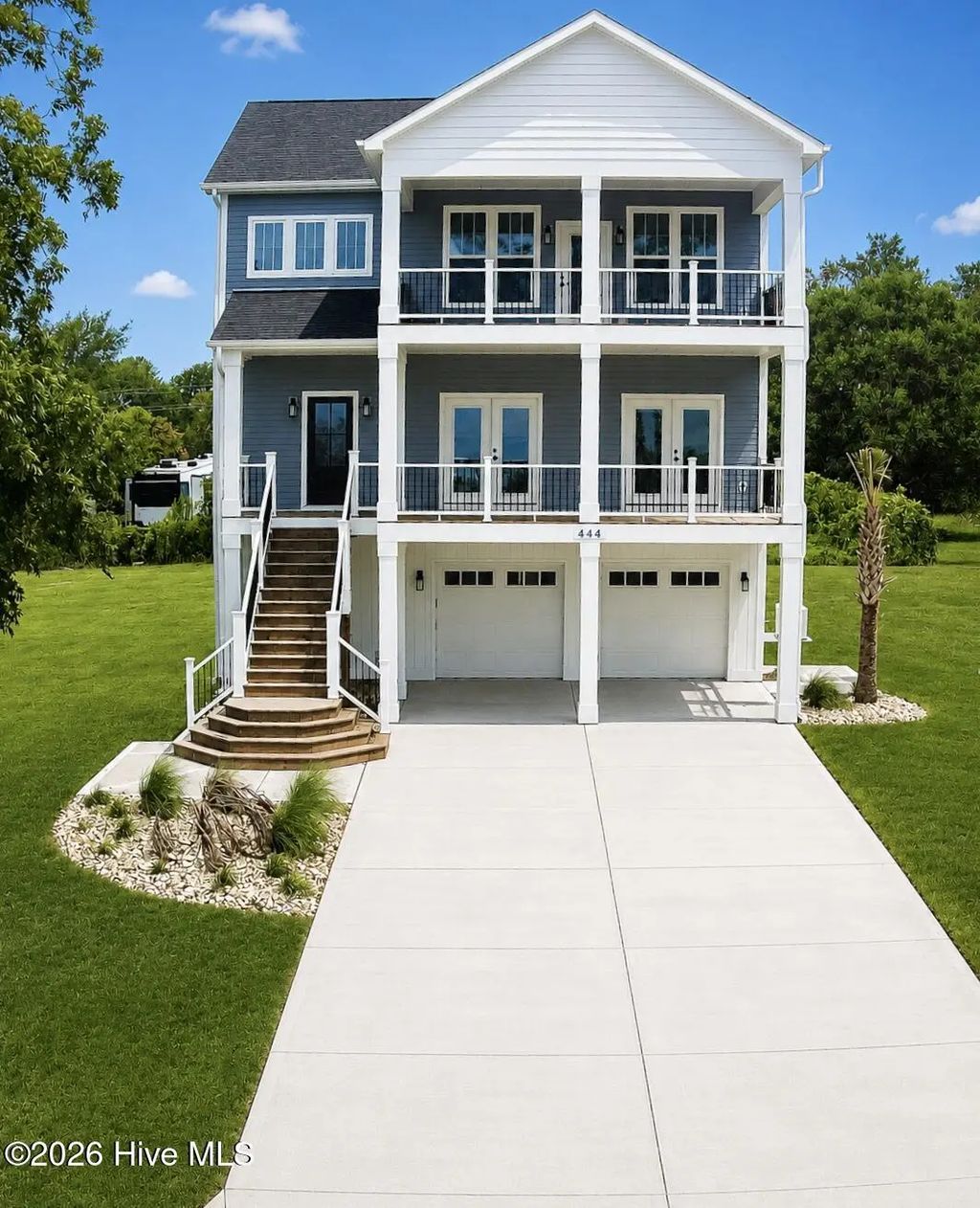 444 Pearson Circle, Newport