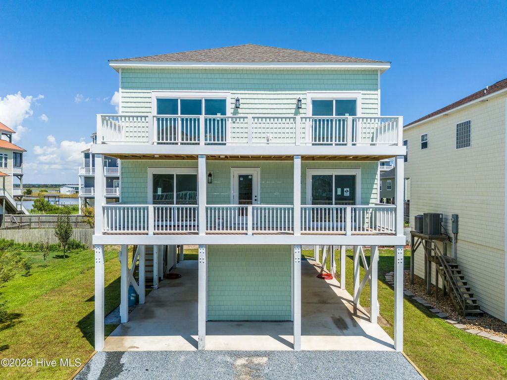 1518 Wahoo Street, North Topsail Beach