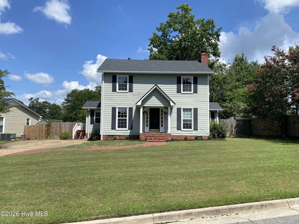 216 Leah Lane, Martinez