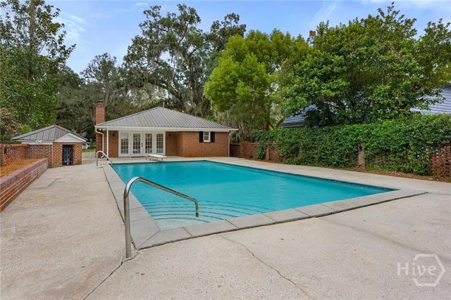 1804 E Henry Street, 