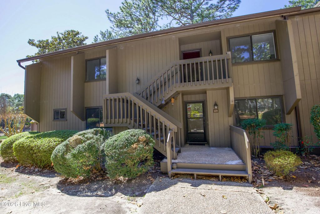 250 Sugar Gum Lane 124, Pinehurst