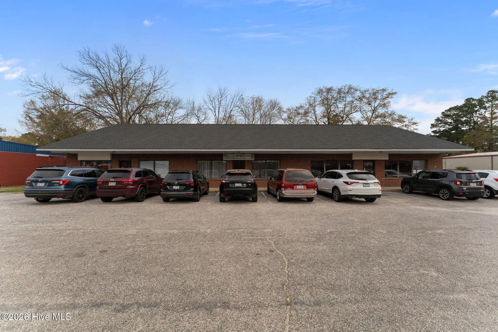 402-406b Harris Avenue, Raeford