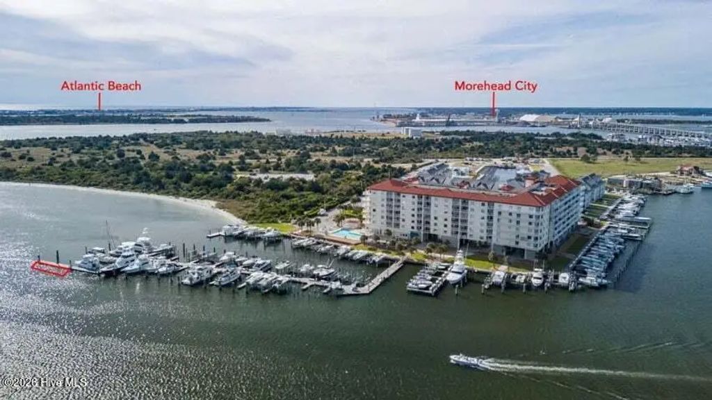 100 Olde Towne Yacht Club Road B19, Beaufort