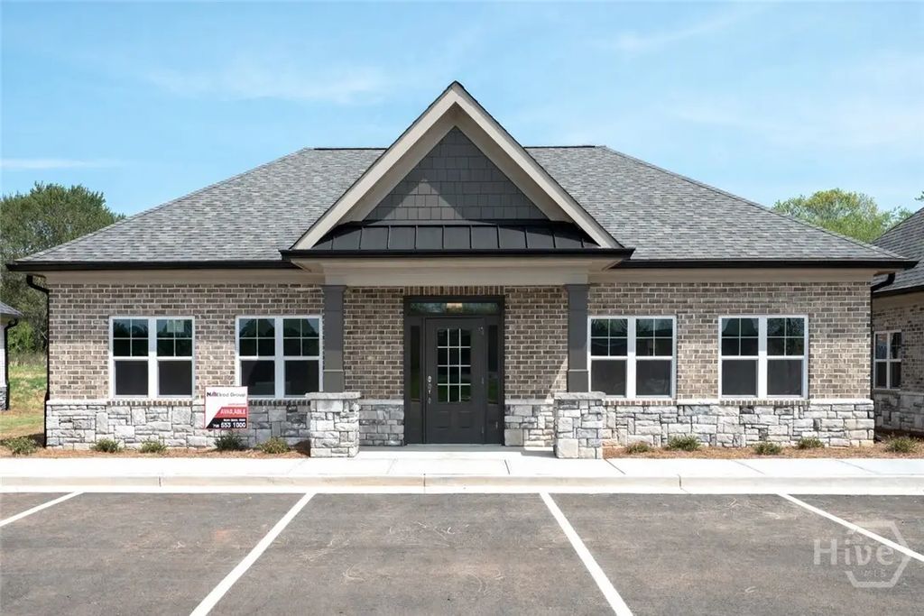 1060 Garland Drive 300e, Bogart