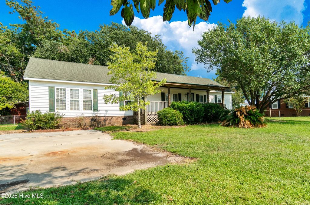 119 Dixon Drive, Newport