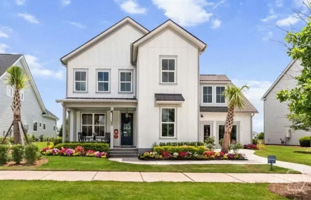 70 Laramie Way, Richmond Hill