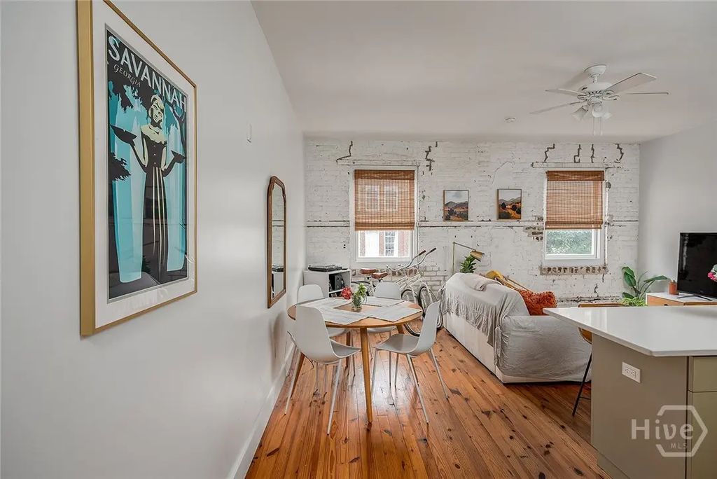 310 W Broughton Street 2002, Savannah