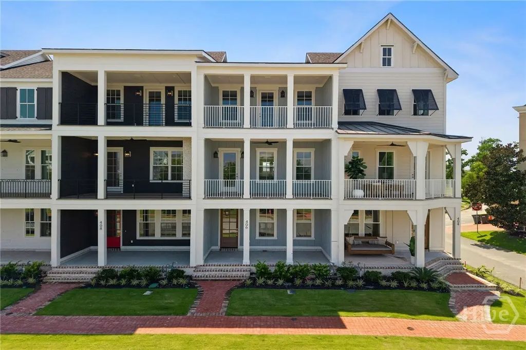 406 Legends Court, Savannah