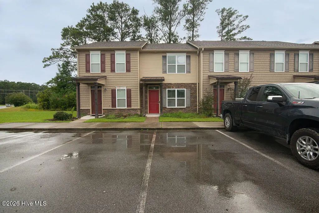 403 Sullivan Loop Road, Midway Park
