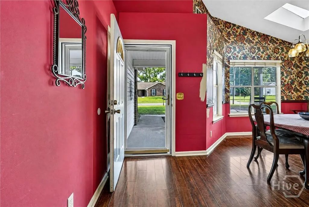 209 Rice Gate Drive, Richmond Hill