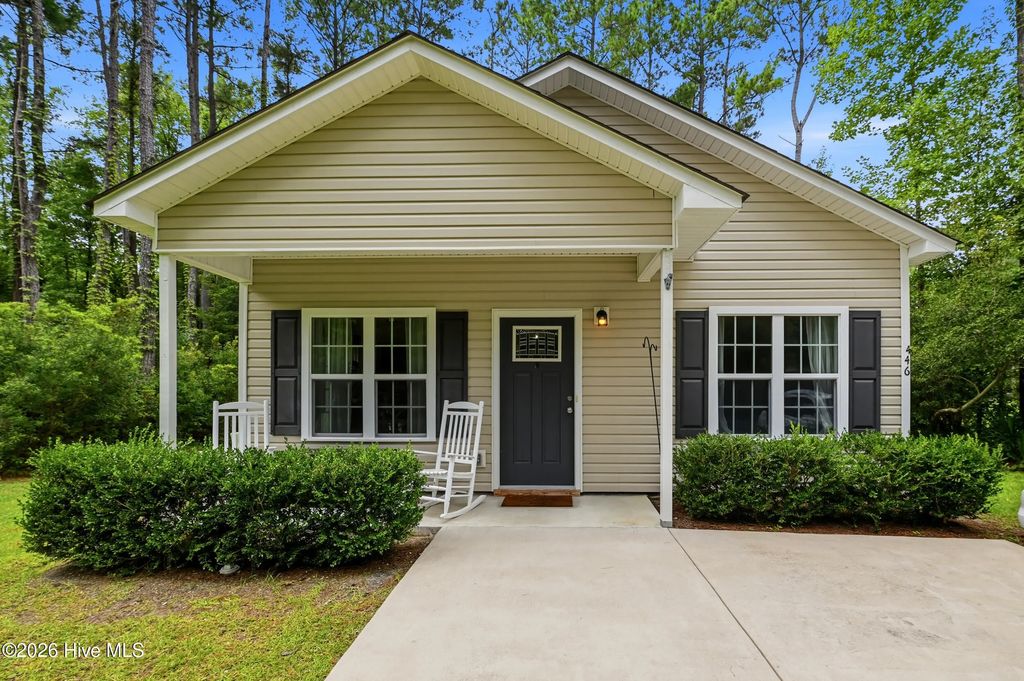 446 Pond Road, Rocky Point