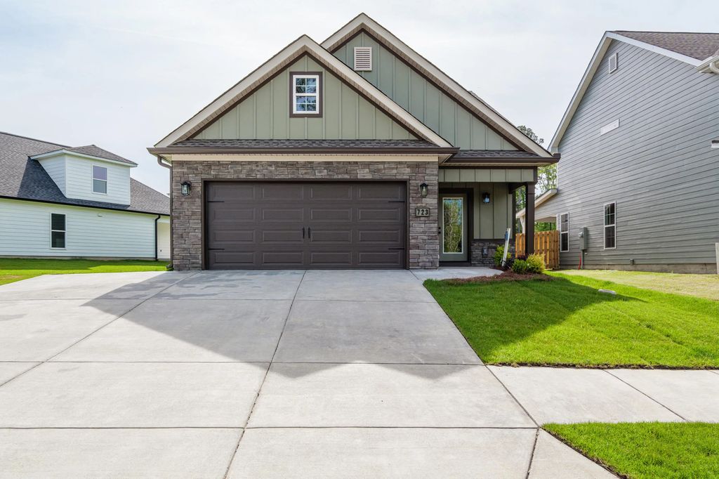 723 Ronaldsay Road, Columbia