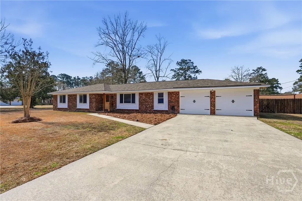 303 Pinewood Drive, Pooler