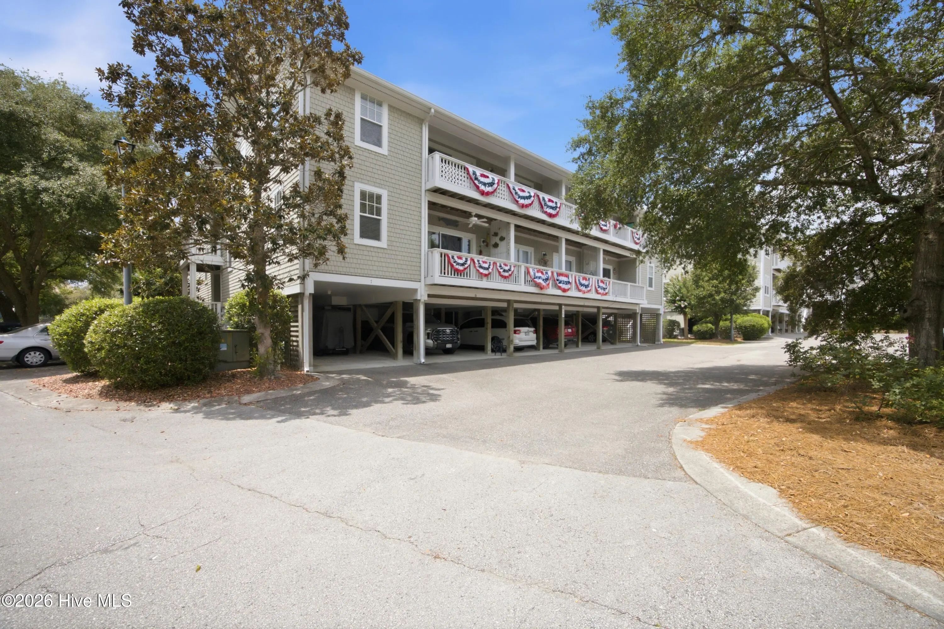 610 W Brown Street Apt E, Southport