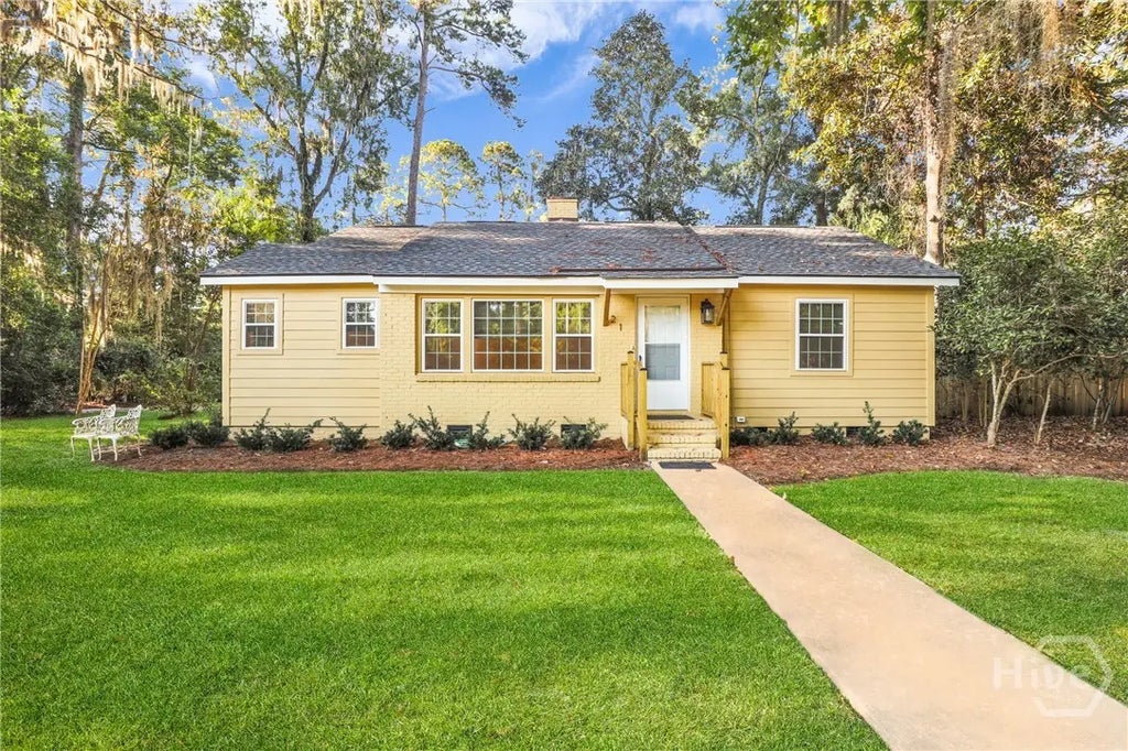 21 Noble Glen Drive, 