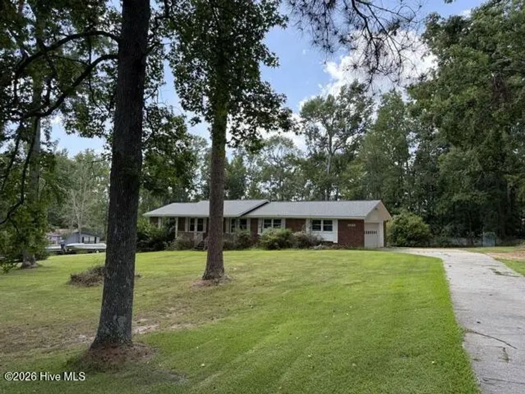 1032 Central Road, Thomson