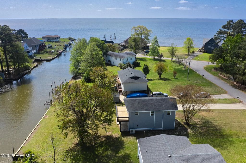 172 Sunset Circle, Hertford