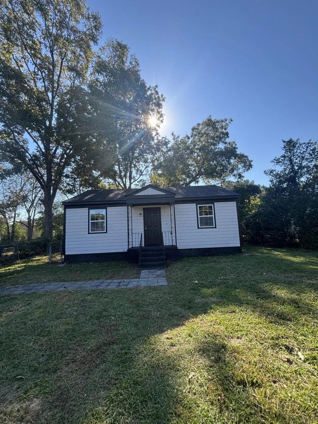 2006 Scott Road Road, 