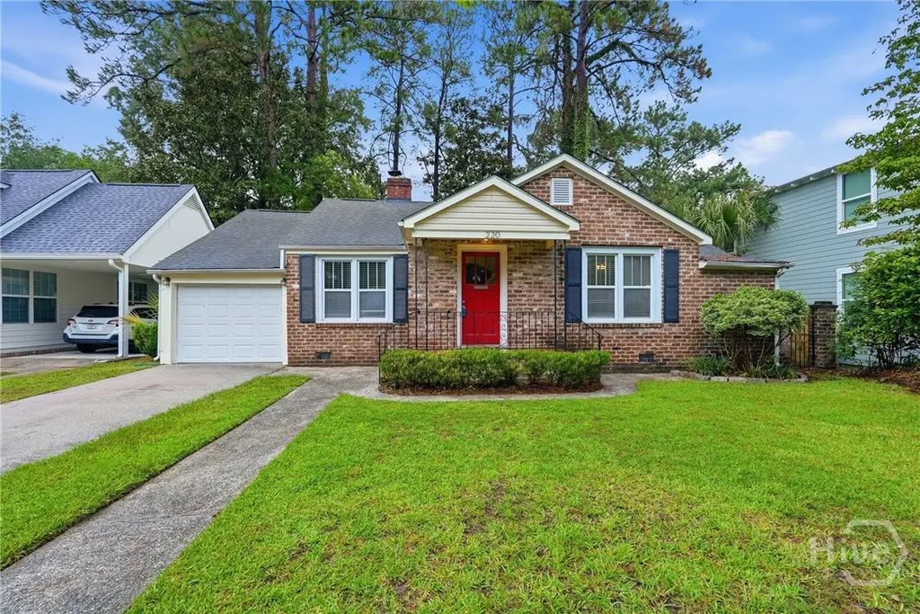220 Columbus Drive, Savannah