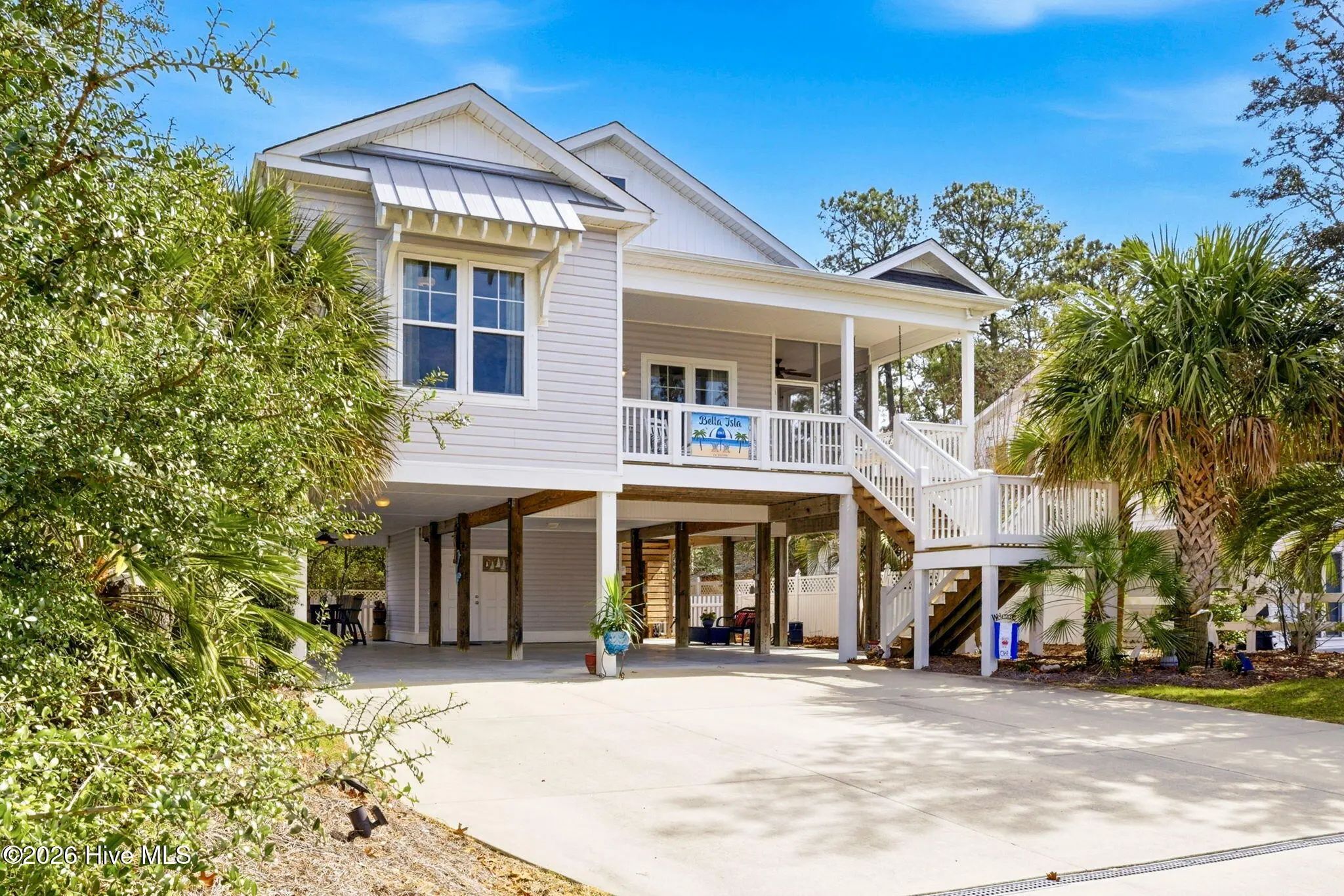 214 Ne 35th Street, Oak Island