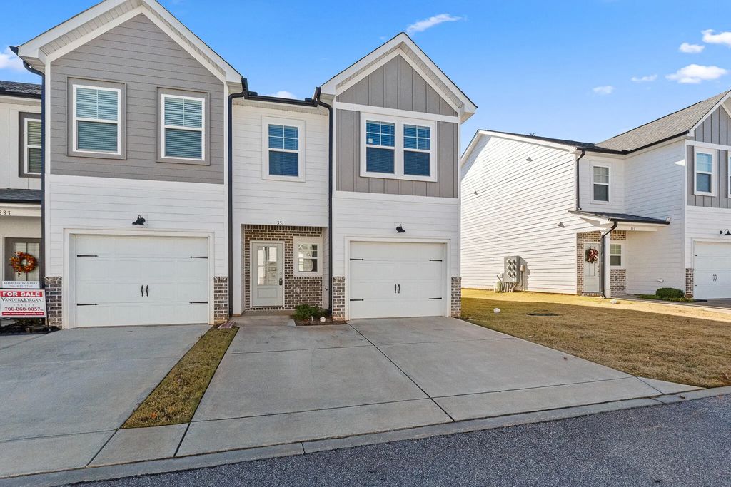 331 Sumac Trail, Columbia