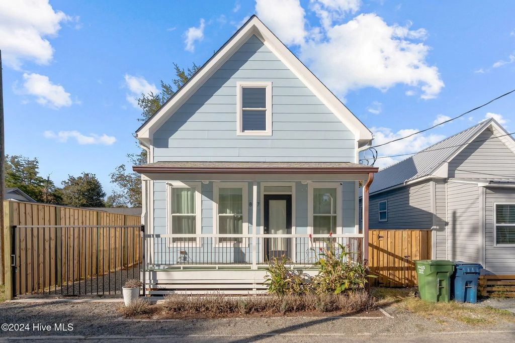 807 Russell Alley, Wilmington