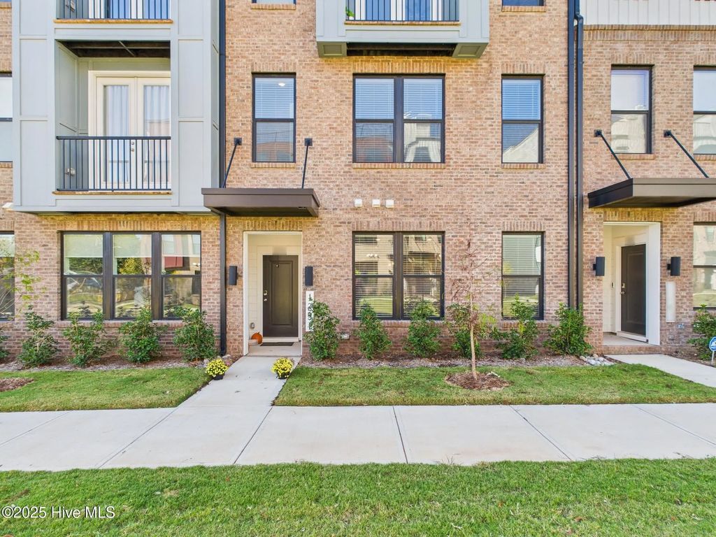 1251 Shaw View Alley 101, Raleigh